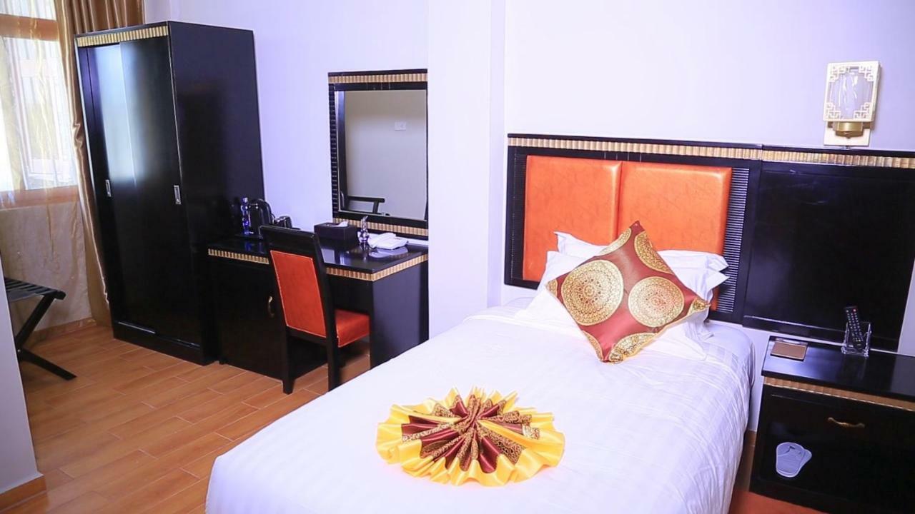 Zigzag Hotel And Spa Адис Абеба Екстериор снимка