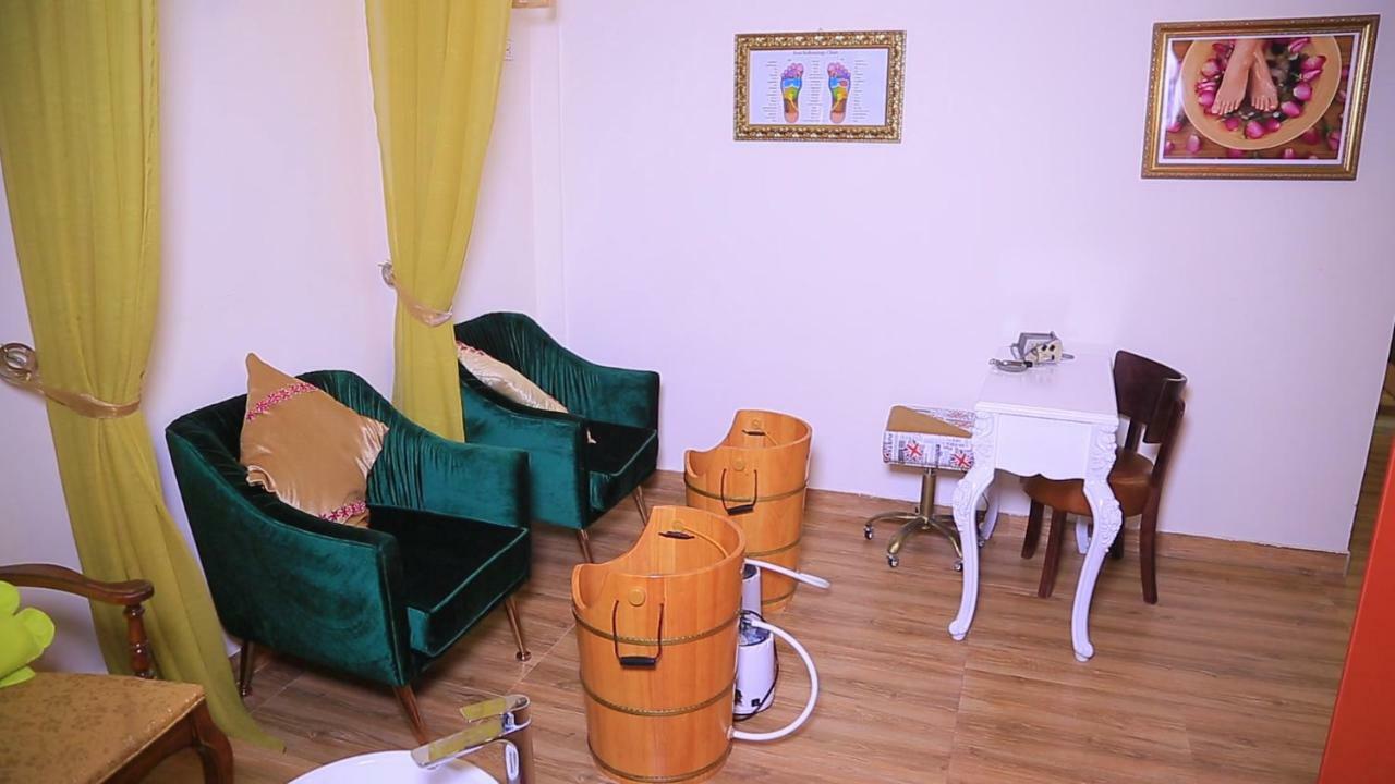 Zigzag Hotel And Spa Адис Абеба Екстериор снимка