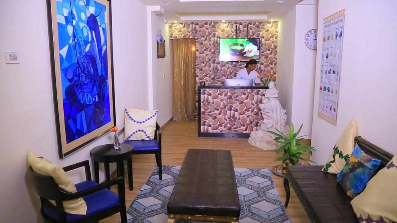 Zigzag Hotel And Spa Адис Абеба Екстериор снимка